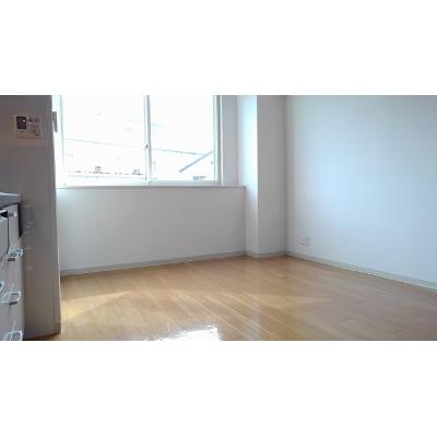 クオリティ西三国 302【管理NO：1-099032801-03020】 ★家具家電は申し込み後に搬入します★ ★2026年10月中旬入居可能★の物件写真2