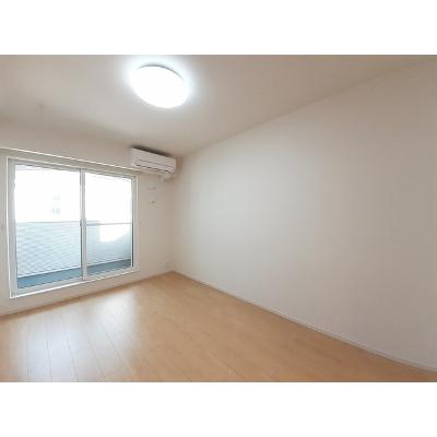 パルティール 205【管理NO：1-024893401-02040】 ★家具家電は申し込み後に搬入します★ ★2026年10月上旬入居可能★の物件写真2