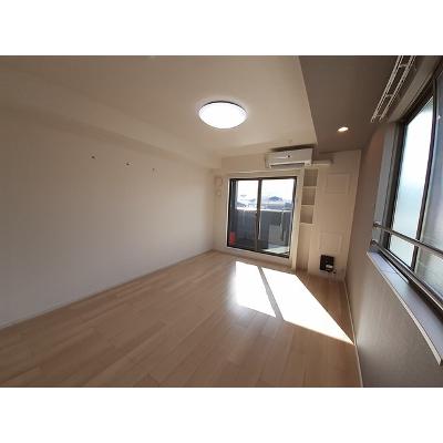 シャトーエレガント 310【管理NO：1-026763801-03080】 ★家具家電は申し込み後に搬入します★ ★2026年11月中旬入居可能★の物件写真2