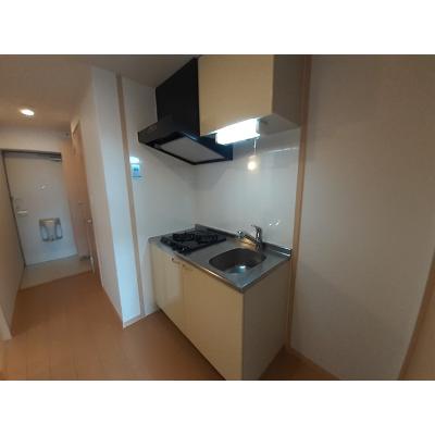 プラティークヌーヴォー 303【管理NO：1-016475801-03030】 ★家具家電は申し込み後に搬入します★ ★2026年10月上旬入居可能★の物件写真3