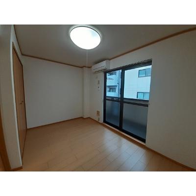 エクレール南中振 202【管理NO：1-012191001-02020】 ★家具家電は申し込み後に搬入します★ ★2026年10月下旬入居可能★の物件写真2