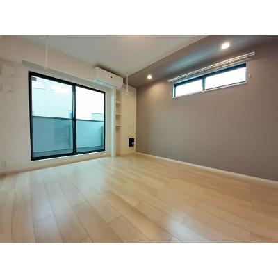 スローン・スクエア 203【管理NO：1-026962901-02030】 ★家具家電は申し込み後に搬入します★ ★2026年11月中旬入居可能★の物件写真2