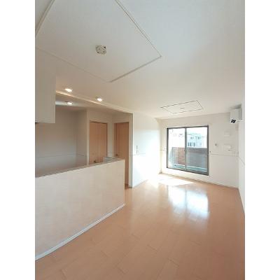 ブラウン窓香 201【管理NO：1-020726001-02010】 ★家具家電は申し込み後に搬入します★の物件写真2