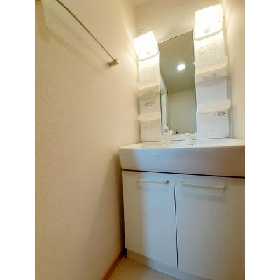 apartment 〒108-0075　東京都港区港南２丁目16-1