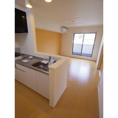 ラズベリー 202【管理NO：1-017882102-02020】 ★家具家電は申し込み後に搬入します★ ★2026年11月中旬入居可能★の物件写真2
