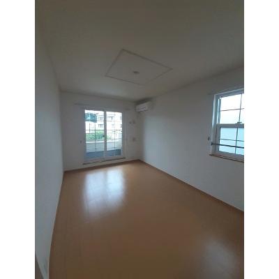 コンフォート　Ａ 203【管理NO：1-014687701-02030】 ★家具家電は申し込み後に搬入します★ ★2026年10月下旬入居可能★の物件写真2