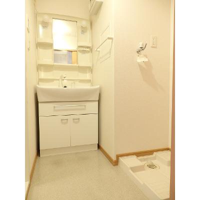 アウローラ 201【管理NO：1-015154601-02010】 ★家具家電は申し込み後に搬入します★ ★2026年10月中旬入居可能★の物件写真6