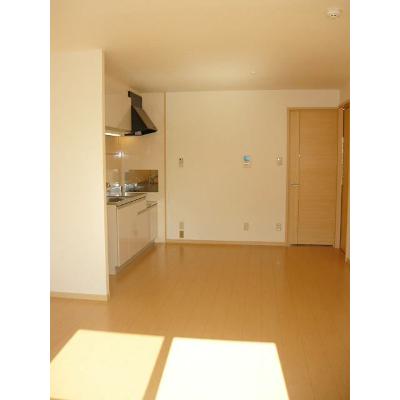 コーポラスカーム 101【管理NO：1-005189801-01010】 ★家具家電は申し込み後に搬入します★ ★2026年11月中旬入居可能★の物件写真2
