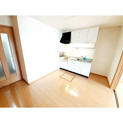 グラスロ－ズ・一生Ｂ 103【管理NO：1-014921602-01030】 ★家具家電は申し込み後に搬入します★ ★2026年11月上旬入居可能★の物件写真3