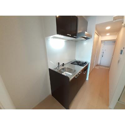 プレミアム　天久 203【管理NO：1-024217701-02030】 ★家具家電は申し込み後に搬入します★ ★2026年11月中旬入居可能★の物件写真3