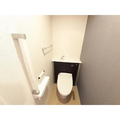 プレミアム　天久 203【管理NO：1-024217701-02030】 ★家具家電は申し込み後に搬入します★ ★2026年11月中旬入居可能★の物件写真5