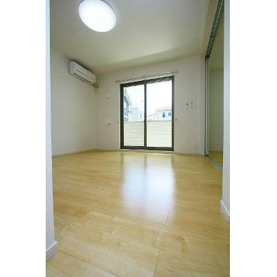 プリムローズⅣ 104【管理NO：1-022090401-01040】 ★家具家電は申し込み後に搬入します★ ★2026年11月上旬入居可能★の物件写真2