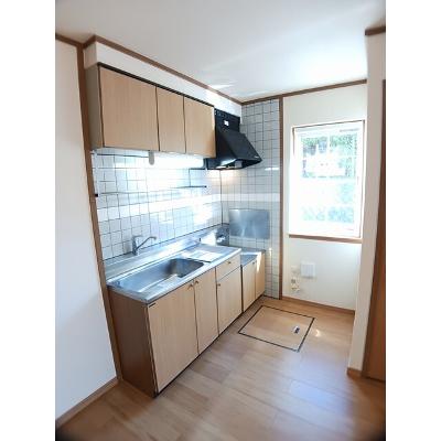 メルベイユ 105【管理NO：1-007879701-01040】 ★家具家電は申し込み後に搬入します★の物件写真3