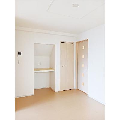 サンシャインナオコ 102【管理NO：1-021083901-01020】 ★家具家電は申し込み後に搬入します★ ★2026年11月中旬入居可能★の物件写真2