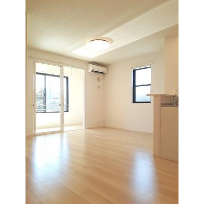 マ・メゾン 101【管理NO：1-026447901-01010】 ★家具家電は申し込み後に搬入します★ ★2026年11月中旬入居可能★の物件写真2