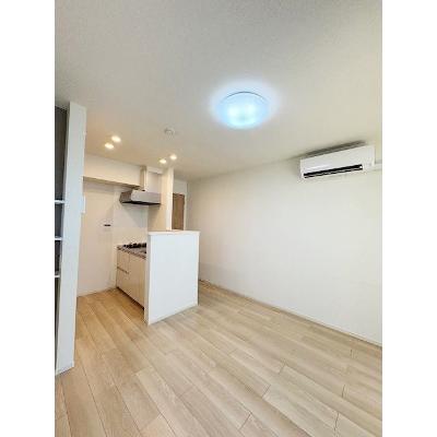 サンエレガントＢ 203【管理NO：1-025742102-02030】 ★家具家電は申し込み後に搬入します★の物件写真2