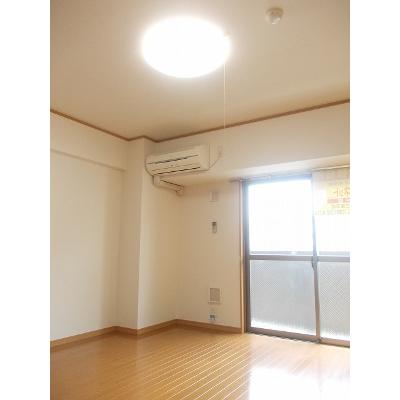 プラシード　Ｙ’ｓ 205【管理NO：1-013837001-02040】 ★家具家電は申し込み後に搬入します★ ★2026年11月上旬入居可能★の物件写真2