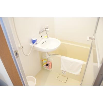 アパートメント四季【4号室】禁煙ルーム♪閑静な住宅街！♪バス・トイレ別♪インターネット無料♪オートロック完備　駐車場付き🚗の物件写真6