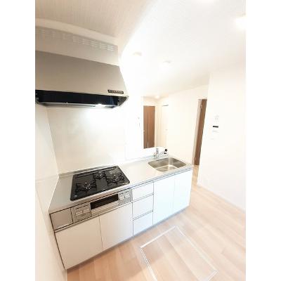 ドリームワークス　八番館 102【管理NO：1-026577701-01020】 ★家具家電は申し込み後に搬入します★ ★2026年11月中旬入居可能★の物件写真3