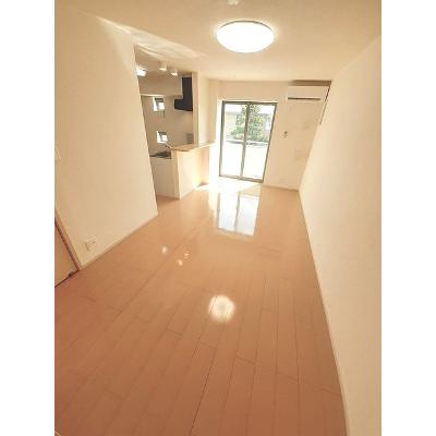カーサ・デ・グラシア 201【管理NO：1-020037901-02010】 ★家具家電は申し込み後に搬入します★ ★2026年11月上旬入居可能★の物件写真2