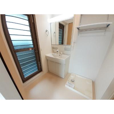 プリムローズ 301【管理NO：1-024651101-03010】 ★家具家電は申し込み後に搬入します★ ★2026年10月中旬入居可能★の物件写真6