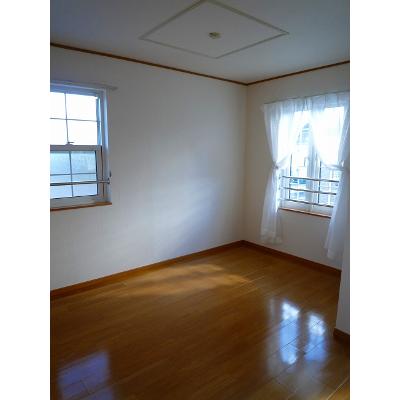 ノーブル・フラワーＣ 203【管理NO：1-013679603-02030】 ★家具家電は申し込み後に搬入します★ ★2026年11月中旬入居可能★の物件写真2