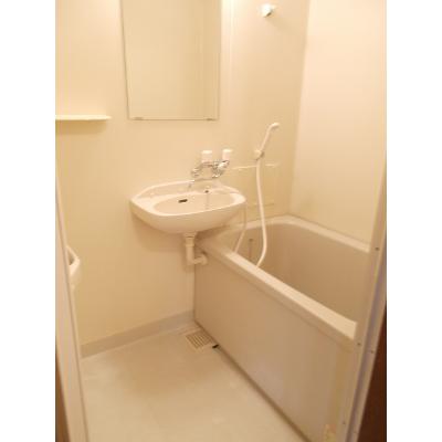 ユリカハイツ　Ⅱ 205【管理NO：1-003280901-02050】 ★家具家電は申し込み後に搬入します★ ★2026年10月下旬入居可能★の物件写真4