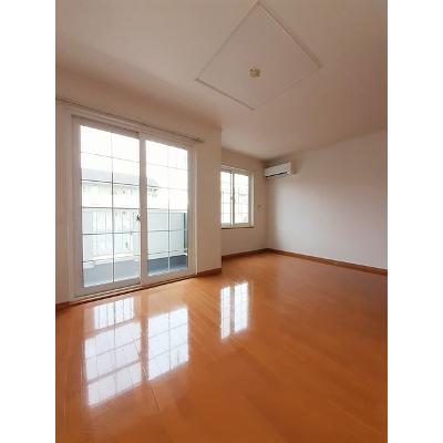 カーサ・セレノ 101【管理NO：1-013802001-01010】 ★家具家電は申し込み後に搬入します★の物件写真2