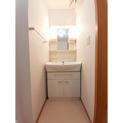 カーサ・セレノ 101【管理NO：1-013802001-01010】 ★家具家電は申し込み後に搬入します★の物件写真6