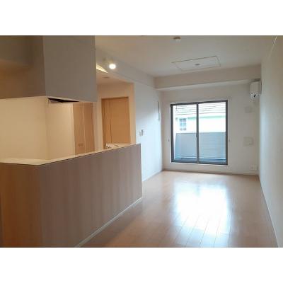 カノン 204【管理NO：1-020744401-02040】 ★家具家電は申し込み後に搬入します★ ★2026年10月中旬入居可能★の物件写真2
