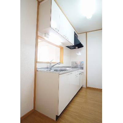 カン・カーロ　Ⅱ 201【管理NO：1-013615402-02010】 ★家具家電は申し込み後に搬入します★ ★2026年11月上旬入居可能★の物件写真3