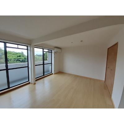 ラペティシャトウ 302【管理NO：1-007511901-03020】 ★家具家電は申し込み後に搬入します★の物件写真2
