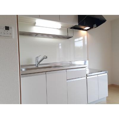 ラペティシャトウ 302【管理NO：1-007511901-03020】 ★家具家電は申し込み後に搬入します★の物件写真3
