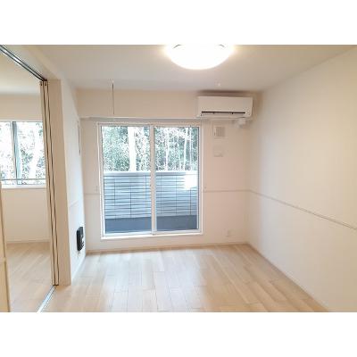 レイブンクロー 204【管理NO：1-026630103-02040】 ★家具家電は申し込み後に搬入します★ ★2026年11月中旬入居可能★の物件写真2