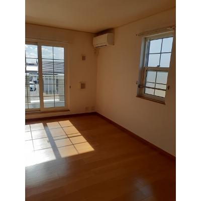 サンシャインⅠ 201【管理NO：1-014114401-02010】 ★家具家電は申し込み後に搬入します★ ★2026年11月中旬入居可能★の物件写真2