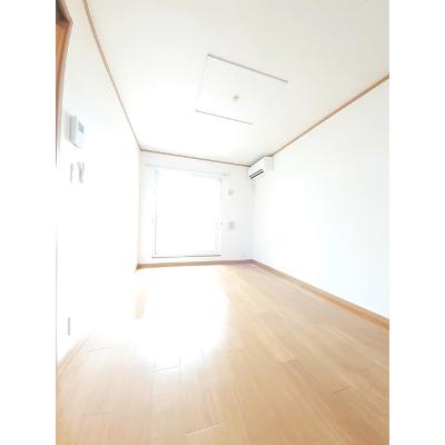スプリングス　Ⅱ 202【管理NO：1-012507702-02020】 ★家具家電は申し込み後に搬入します★ ★2026年11月上旬入居可能★の物件写真2