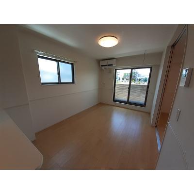 ルチアⅠ 202【管理NO：1-025158401-02020】 ★家具家電は申し込み後に搬入します★の物件写真2