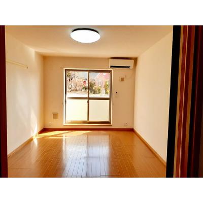 パインプラザ 101【管理NO：1-014315401-01010】 ★家具家電は申し込み後に搬入します★の物件写真2