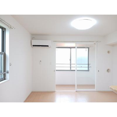 デスパシオ 201【管理NO：1-017746401-02010】 ★家具家電は申し込み後に搬入します★ ★2026年11月中旬入居可能★の物件写真2