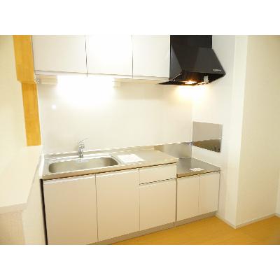 エストレーモ 202【管理NO：1-018917201-02020】 ★家具家電は申し込み後に搬入します★ ★2026年11月中旬入居可能★の物件写真3