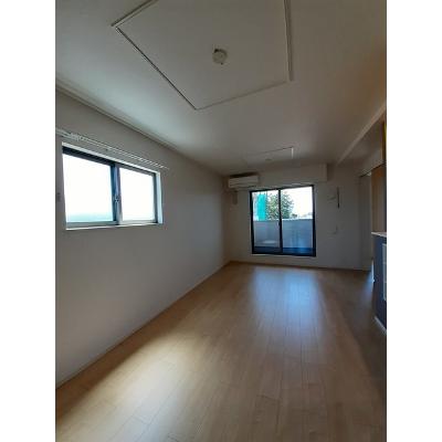 ルピナスⅡ 205【管理NO：1-023482101-02040】 ★家具家電は申し込み後に搬入します★ ★2026年10月中旬入居可能★の物件写真2