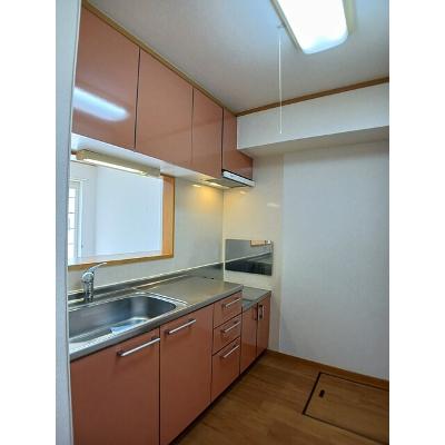 スイートベリー 103【管理NO：1-012771901-01030】 ★家具家電は申し込み後に搬入します★ ★2026年11月中旬入居可能★の物件写真3