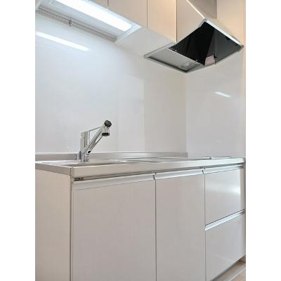 フォレストソレイユⅧ 102【管理NO：1-028043601-01020】 ★家具家電は申し込み後に搬入します★ ★2026年11月中旬入居可能★の物件写真3