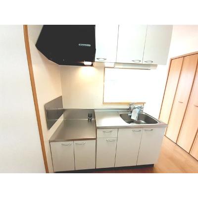 リバーサイド三城 101【管理NO：1-013883601-01010】 ★家具家電は申し込み後に搬入します★ ★2026年11月中旬入居可能★の物件写真3