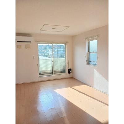 ヴィラーレ 205【管理NO：1-017965101-02040】 ★家具家電は申し込み後に搬入します★ ★2026年11月上旬入居可能★の物件写真2