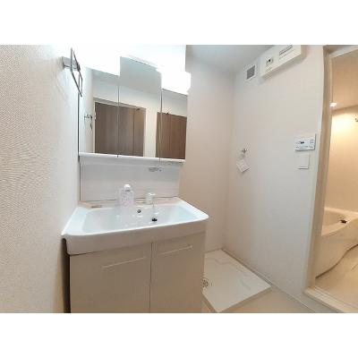アイリス・Ｋ　Ⅲ 102【管理NO：1-026649303-01020】 ★家具家電は申し込み後に搬入します★ ★2026年12月上旬入居可能★の物件写真6