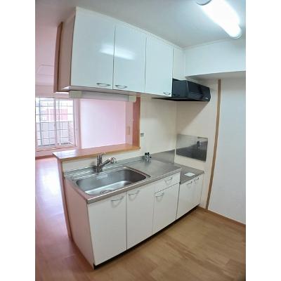 コンソラーレＢ 203【管理NO：1-014178302-02030】 ★家具家電は申し込み後に搬入します★ ★2026年11月上旬入居可能★の物件写真3