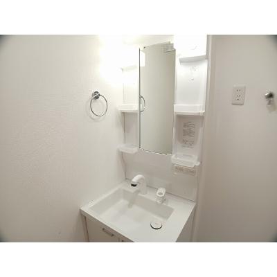 グランルーベル 101【管理NO：1-099497301-01010】 ★家具家電は申し込み後に搬入します★ ★2026年11月上旬入居可能★の物件写真6