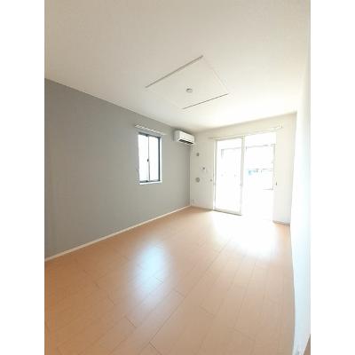 メゾンフラワー 101【管理NO：1-019542401-01010】 ★家具家電は申し込み後に搬入します★ ★2026年10月中旬入居可能★の物件写真2