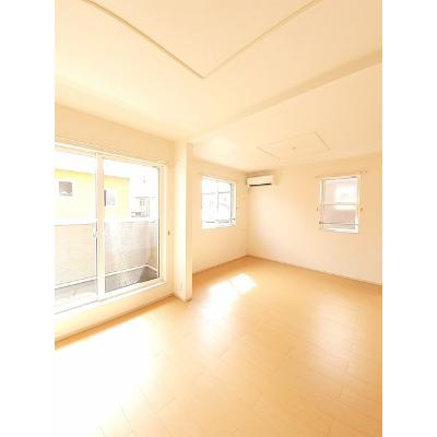 ライトブレス　Ｂ 205【管理NO：1-017495302-02040】 ★家具家電は申し込み後に搬入します★ ★2026年11月中旬入居可能★の物件写真2